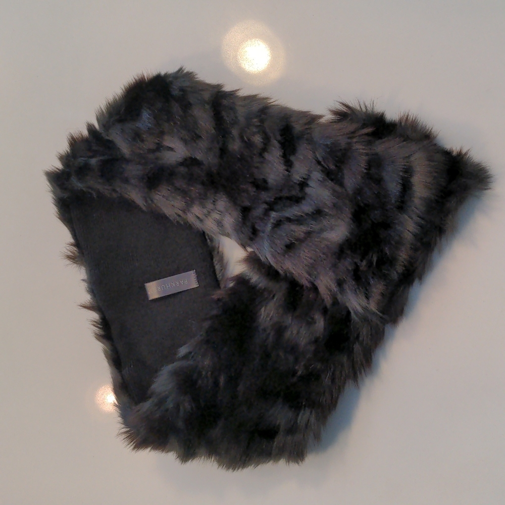 Faux fur scarf